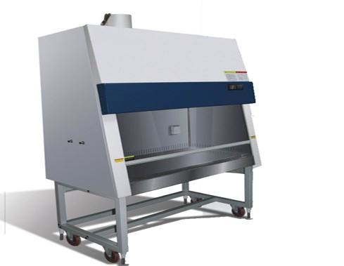 1.為了避免物品間的交叉污染，整個工作過程中所需要的物品應(yīng)在工作開始前一字排開放置在安全柜中，以便在工作完成前沒有任何物品需要經(jīng)過空氣流隔層拿出或放入，特別注意：前排和后排的回風(fēng)格柵上不能放置物品，以防止堵塞回風(fēng)格柵，影響氣流循環(huán)。    2.在開始工作前及完成工作后，需維持氣流循環(huán)一段時間，完成安全柜的自凈過程，每次試驗結(jié)束應(yīng)對柜內(nèi)進(jìn)行清潔和消毒。    3.操作過程中，盡量減少雙臂進(jìn)出次數(shù)，雙臂進(jìn)出安全柜時動作應(yīng)該緩慢，避免影響正常的氣流平衡。    4.柜內(nèi)物品移動應(yīng)按低污染向高污染移動原則，柜內(nèi)實驗操作應(yīng)按從清潔區(qū)到污染區(qū)的方向進(jìn)行。操作前可用消毒劑浸濕的毛巾墊底，以便吸收可能濺出的液滴。    5.盡量避免將離心機、振蕩器等儀器安置在安全柜內(nèi)，以免儀器震動時濾膜上的顆粒物質(zhì)抖落，導(dǎo)致柜內(nèi)潔凈度下降；同時這些儀器散熱排風(fēng)口氣流可能影響柜內(nèi)的氣流平衡。    6. 生物安全柜內(nèi)不能使用明火，防止燃燒過程中產(chǎn)生的高溫細(xì)小顆粒雜質(zhì)帶入濾膜而損傷濾膜。